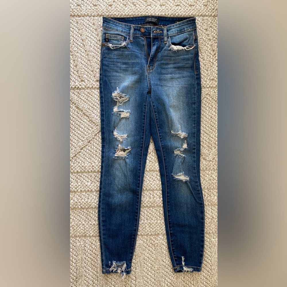 Judy Blue Ripped Skinny Jeans in Dark Blue